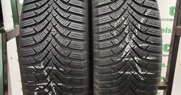 Cumpără online HANKOOK Winter i cept rs2 195/55 R16 87H