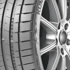 Doar azi Kumho Ecsta Sport PS72 225/40 R18 92Y