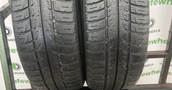 Lichidare de stoc KUMHO Solus vier 195/60 R15 88H