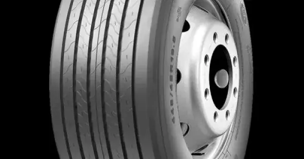 Livrare rapidă KUMHO-CAMIOANE LT03 435/50 R19.5 160J