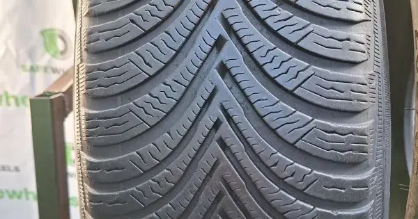 Retur ușor MICHELIN ALPIN 5 205/65 R16 95H