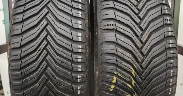Lichidare de stoc MICHELIN CROSS CLIMATE 2 205/55 R17 95V