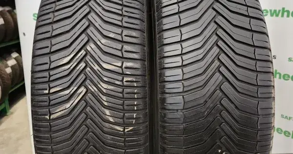 MICHELIN CROSS CLIMATE SUV 225/60 R18 104W Reducere de preț