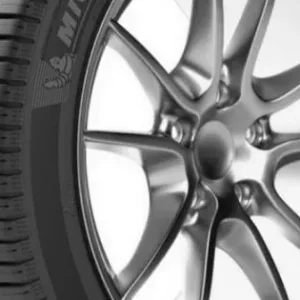 Retur gratuit MICHELIN Crossclimate 2 245/45 R18 96Y