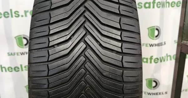 Livrare gratuită MICHELIN CROSSCLIMATE 215/50 R17 95W