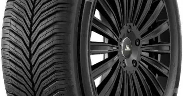 MICHELIN Crossclimate 3 sport 245/40 R18 97Y Calitate înaltă