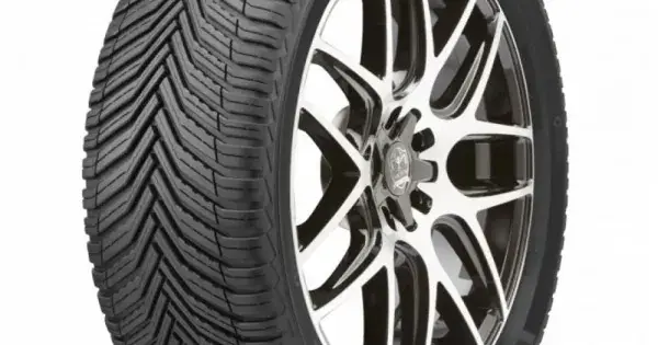 Disponibil imediat MICHELIN Crossclimate2 a_w 245/40 R20 99W