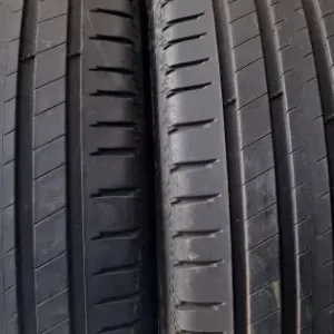 Reducere specială MICHELIN LATITUDE SPORT 3 235/55 R19 101W