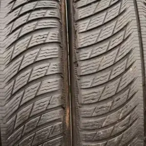Cumpără acum MICHELIN Pilot alpin 5 suv 235/65 R17 108H