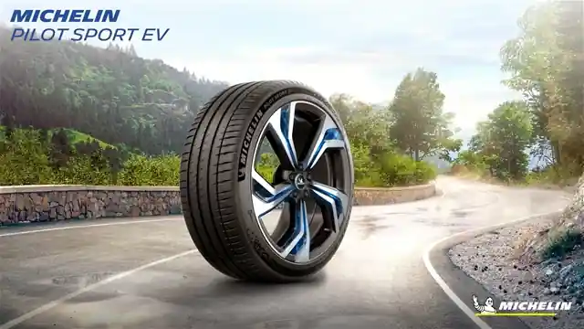 Ieftin Anvelopa Vara 235/55R20 105Y XL MICHELIN PILOT SPORT EV