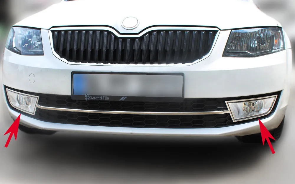 Ornament cromat pentru proiectoare SKODA OCTAVIA III 2013-2016 Cel mai bun preț