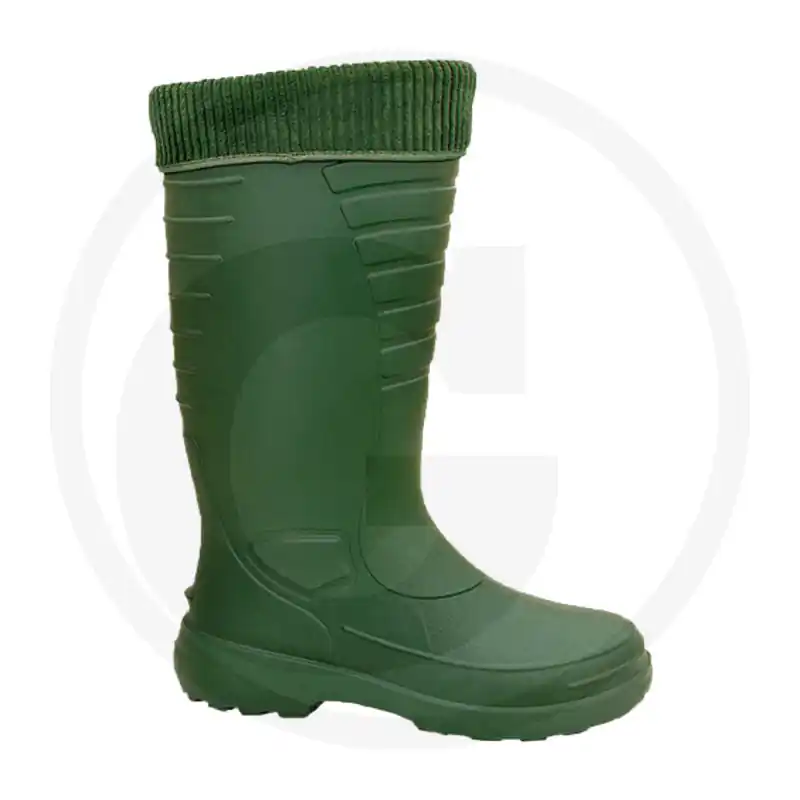 Disponibil imediat CIZME DE IARNA M43