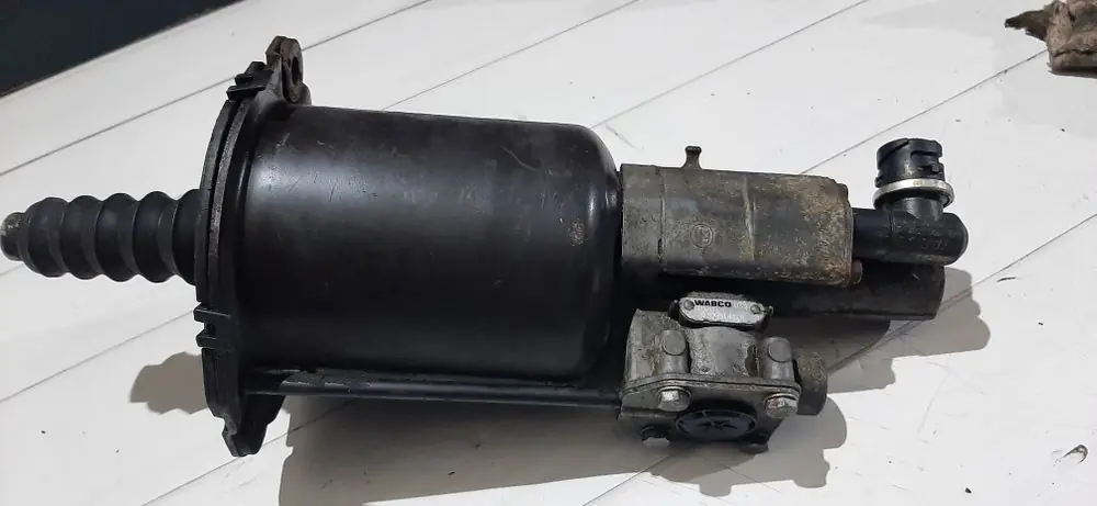 CILINDRU AMBREIAJ MERCEDES BENZ Vezi acum
