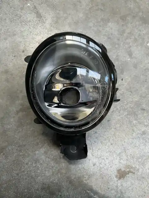 Ofertă limitată PROIECTOR BMW X1 STANGA H11