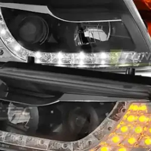 Faruri cu DRL pe fundal negru compatibil cu VW PASSAT B5 11.96-08.00 Mai ieftin