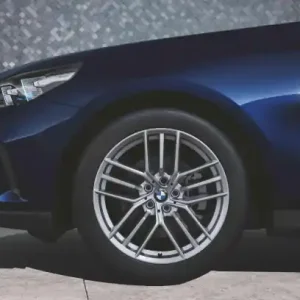 Janta aliaj usor - Triple Spoke 933 - Argintiu (Refined Silver) - 8,5Jx19 ET:29 - BMW Seria 5 G60 G68 Disponibil imediat
